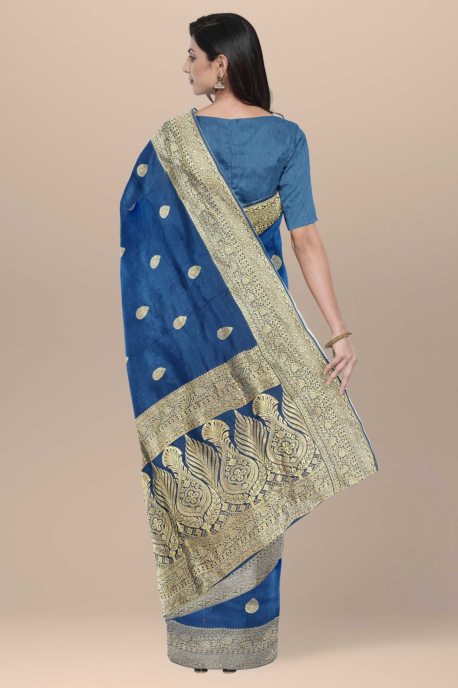 BANARAS SILK: Charming Firoza-colored Banaras dola silk saree