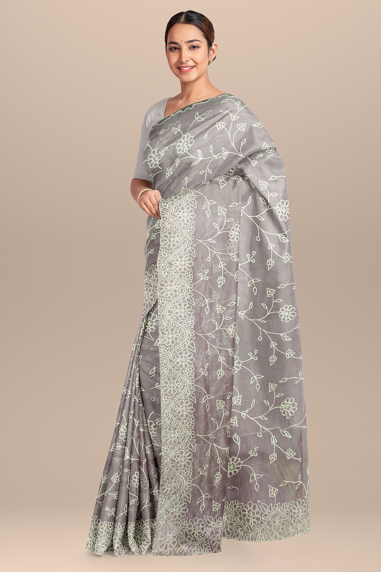 ORGANZA: Delicate grey semi-organza saree