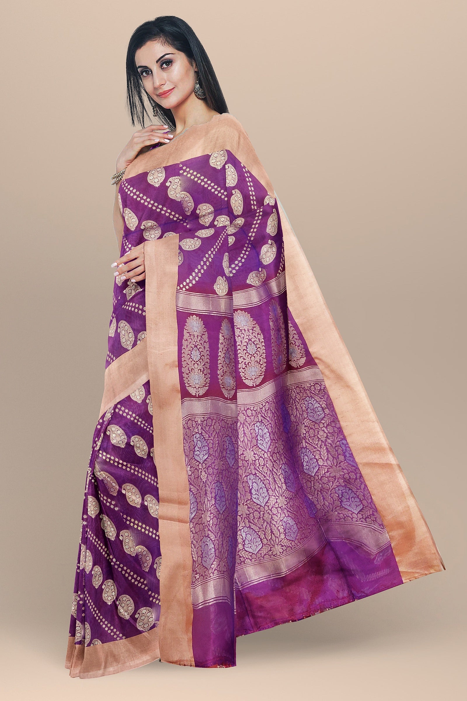 BANARAS SILK: Rich magenta Banaras semi-Kathan saree