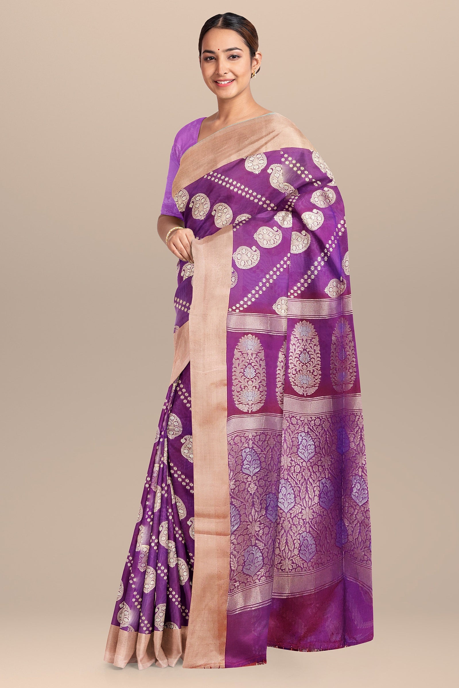 BANARAS SILK: Rich magenta Banaras semi-Kathan saree